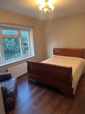 Room - Your Perfect Grantham Stay – Spacious Detached 4-Bedroom Home (Grantham)