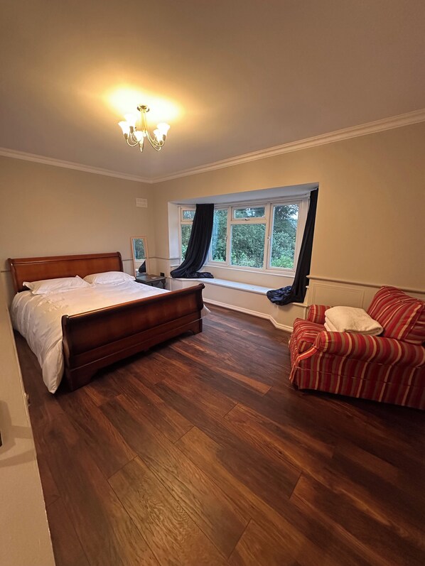 Room - Your Perfect Grantham Stay – Spacious Detached 4-Bedroom Home (Grantham)