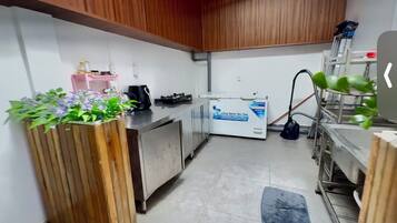 Shared kitchen facilities