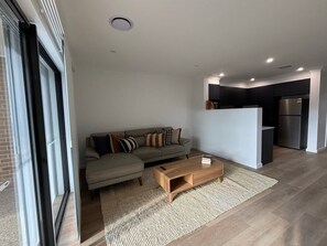 Living area - Kincaid Comfort Central 4 (Wagga Wagga)