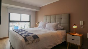 House - w Deluxe 3BR w Balcony in Prime Miraflores (Lima)
