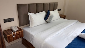 Deluxe Double Room, Balcony, City View - Dr Hotel Grand Plaza (Grater Noida)