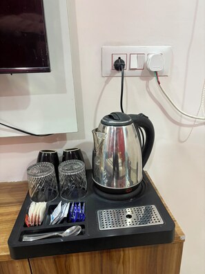 Coffee and/or coffee maker - Dr Hotel Grand Plaza (Grater Noida)