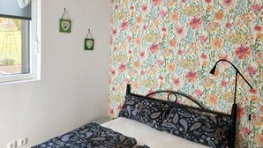 Room - Vrbo Property (Niederwinkling)