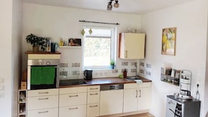 Private kitchen - Vrbo Property (Niederwinkling)