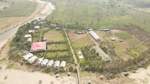Khamar Bari