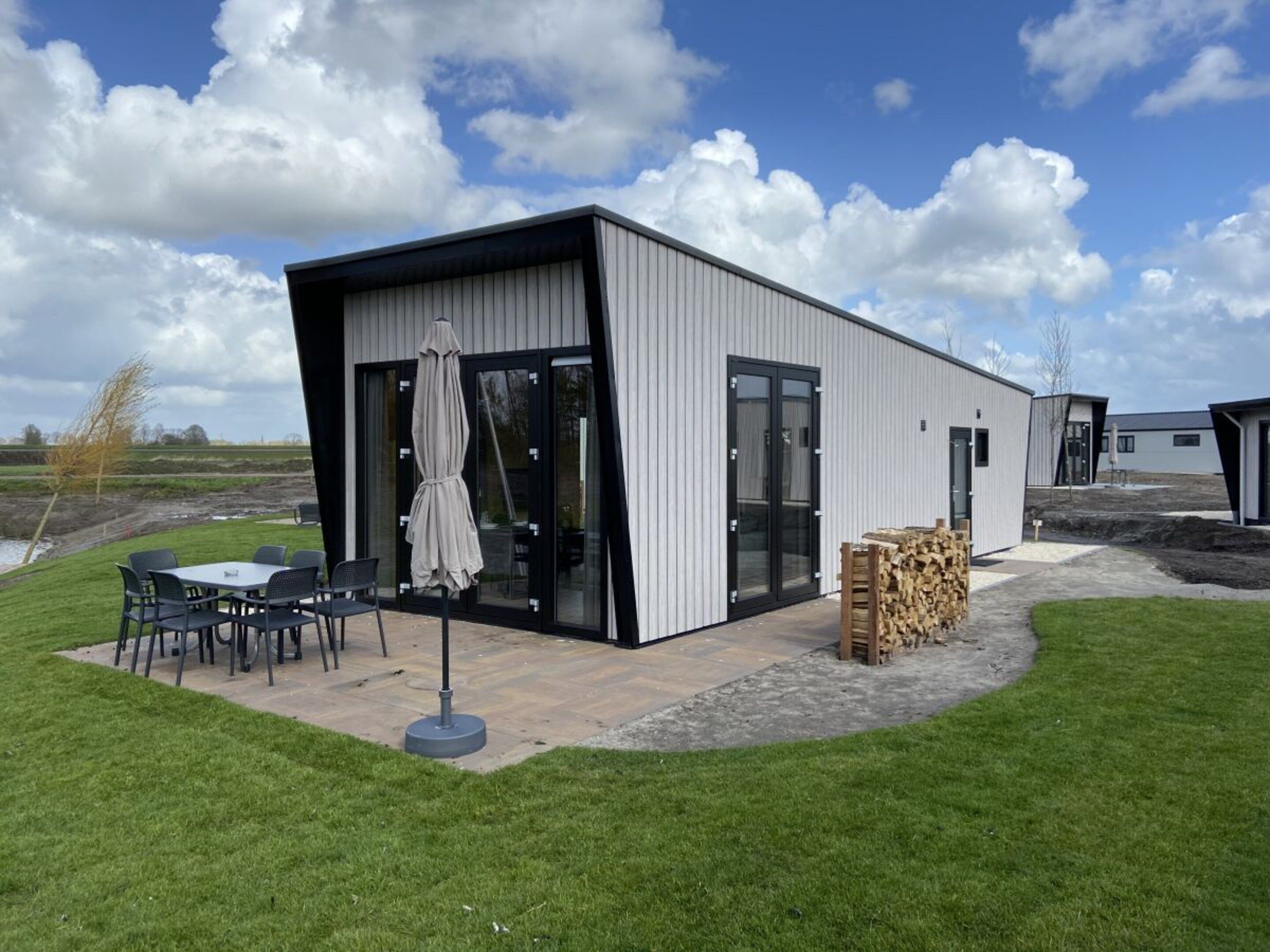 House | Outdoor dining