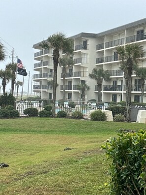 Unclassified image, 3 of 30, button - Cozy Ocean & Pool View 2-Bedroom, 2-Bathroom Condo in Amazing Ormond Beach Fla. (Ormond Beach)
