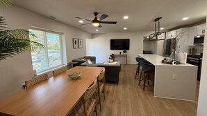 Dining - Vrbo Property (Merced)