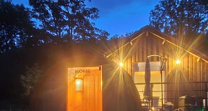 Nid de Láir • Private retreat with a hot tub and sauna
