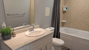 Bathroom - Forest 1-BR Suite w/Hot Tub, Playground & BBQ (Halfmoon Bay)