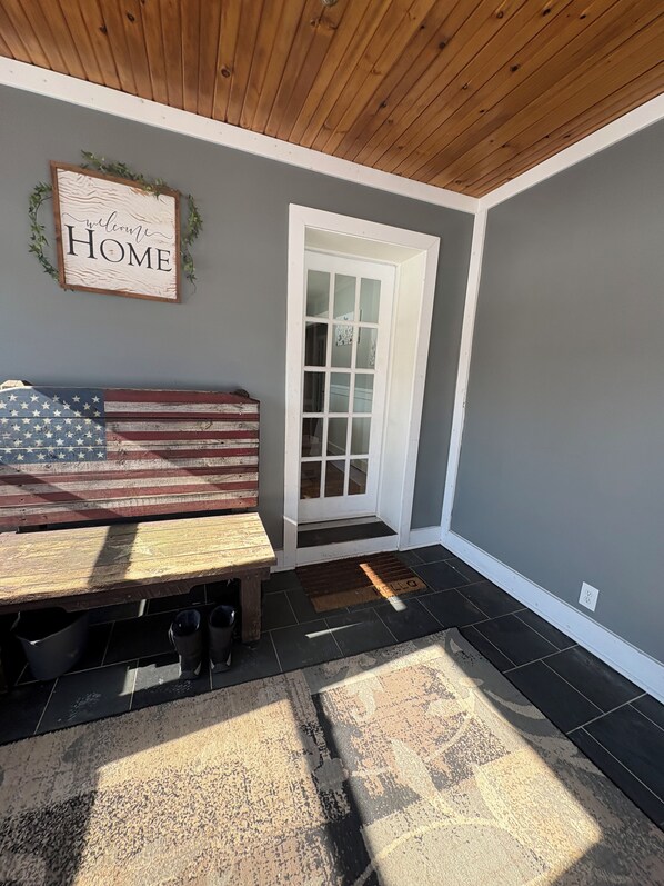 Unclassified image, 1 of 13, button - Country Charm (Grand Blanc)