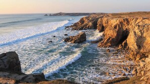Beach - Vrbo Property (Locmaria-Grand-Champ)