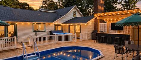 Outdoor pool, a heated pool