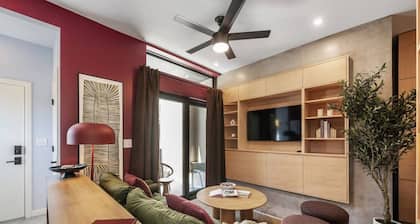 Designer 1BR at City Park | Walk to Aggieville