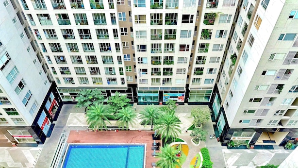 Exterior - 2 bedrooms AirPort view apartment  (Tan Son Hoa)