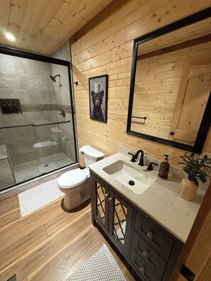 Unclassified image, 4 of 11, button - Cozy 2-bedroom cabin with Hot Tub and Fire Pit in Boone! (Boone)