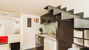 Unclassified image, 5 of 12, button - Vrbo Property (Lisboa)
