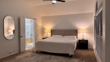 3 habitaciones, escritorio, tabla de planchar con plancha y wifi gratis