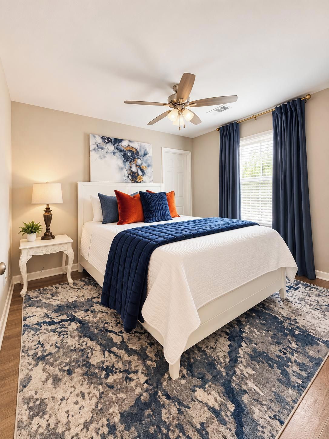 Iron/ironing board, WiFi (free), bed sheets