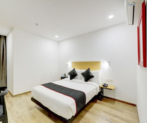 Super Deluxe Room Hotel Rajyash Rise