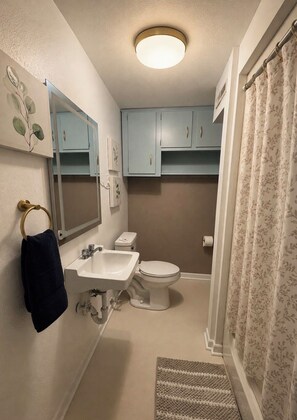Handtücher, Seife, Toilettenpapier