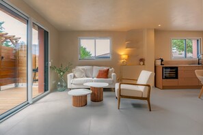 Smart TV - Vrbo Property (Évian-les-Bains)
