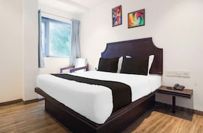 Unclassified image, 5 of 16, button - Deluxe White House (Nagpur)