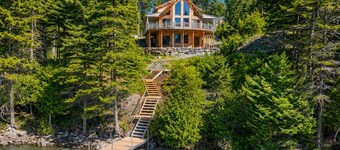 Luxury Private waterfront escape on Moosehead Lake with trail access, sleeps 15+