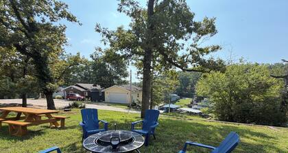 Heron’s Hideaway- great fall fishing location in a no wake cove!