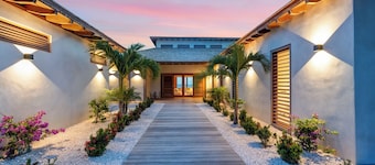 Luxury Oceanfront 5-Bedroom Villa with Private Pool | Bonaire