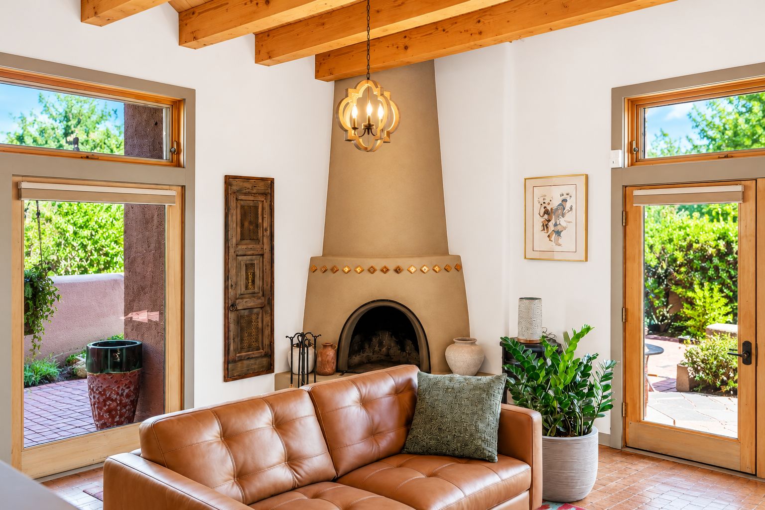 Living room wood burning kiva
