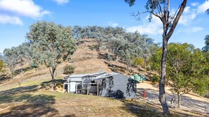 Exterior - Bella Vista High Country Retreat: Views, Firepit & Pets (Bonnie Doon)