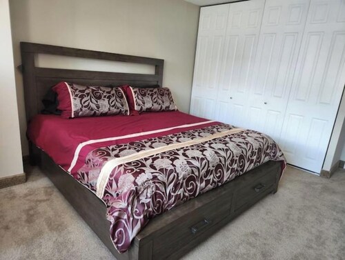 Cozy Lowertown Getaway