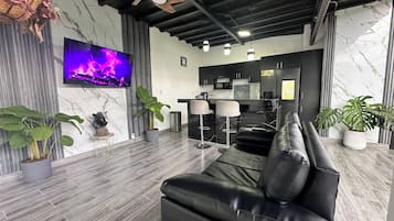 Apartment, 1 Bedroom, Smoking, Patio | Living area