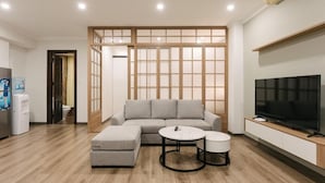 Deluxe Apartment, City View | Ruang tamu