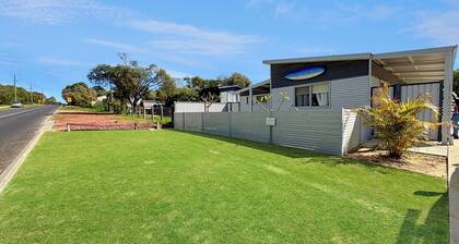 Preston Beach Retreat