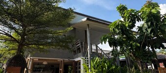 Amphawa Hideaway