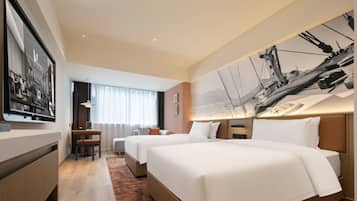 Basic Double or Twin Room | Desk, laptop workspace, blackout drapes, soundproofing