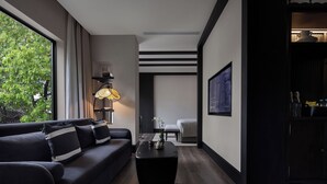 Suite, City View | Living area - 6500 Old Alley Ccourtyard Hotel (Changsha)