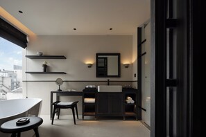 Double Room, Garden View | Bathroom - 6500 Old Alley Ccourtyard Hotel (Changsha)