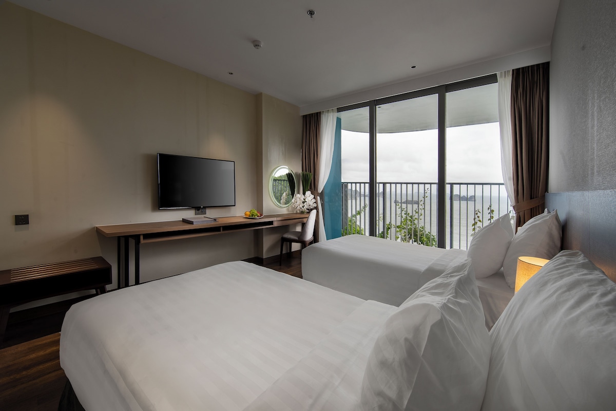 Kamar Double Deluks, pemandangan laut | Meja kerja dan Wi-Fi gratis