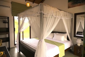 Deluxe-Doppelzimmer, Gartenblick | Zimmersafe, kostenloses WLAN