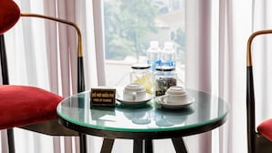 Deluxe-Suite, Stadtblick | Speisen