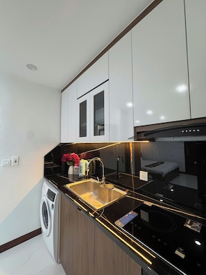 Tủ lạnh, bếp nấu