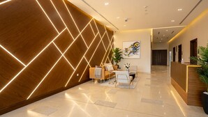 Unclassified image, 4 of 36, button - reflection Tower (Abu Dhabi)