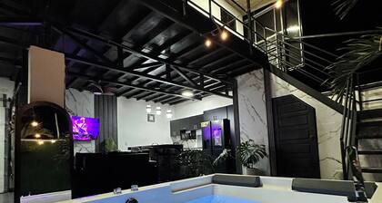 Betandy Apartment Jacuzzi