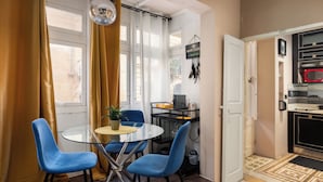Dining - Maltese Home w/ Balcony - Valletta (Valletta)
