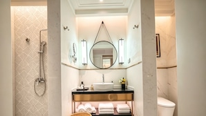 Basic Single Room, City View | Bathroom - ZhongJianJiuyueJinjiangMetropolo (Chengdu)