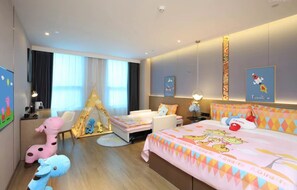 A child-friendly hotel room with a bed, a play area, and a tent. - The Skytel Beijing Aoyu (Daxing)